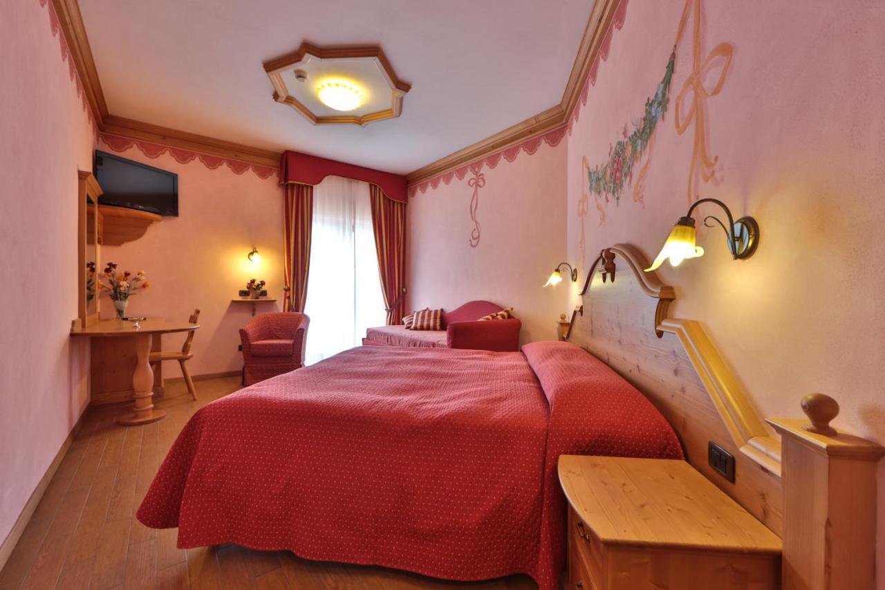 Hotel Fai Fai della Paganella Bagian luar foto