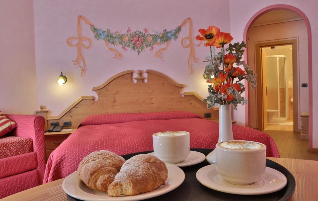 Hotel Fai Fai della Paganella Bagian luar foto