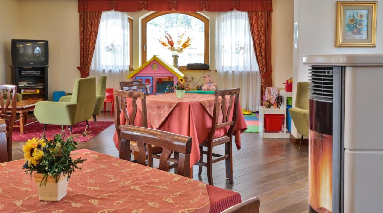 Hotel Fai Fai della Paganella Bagian luar foto