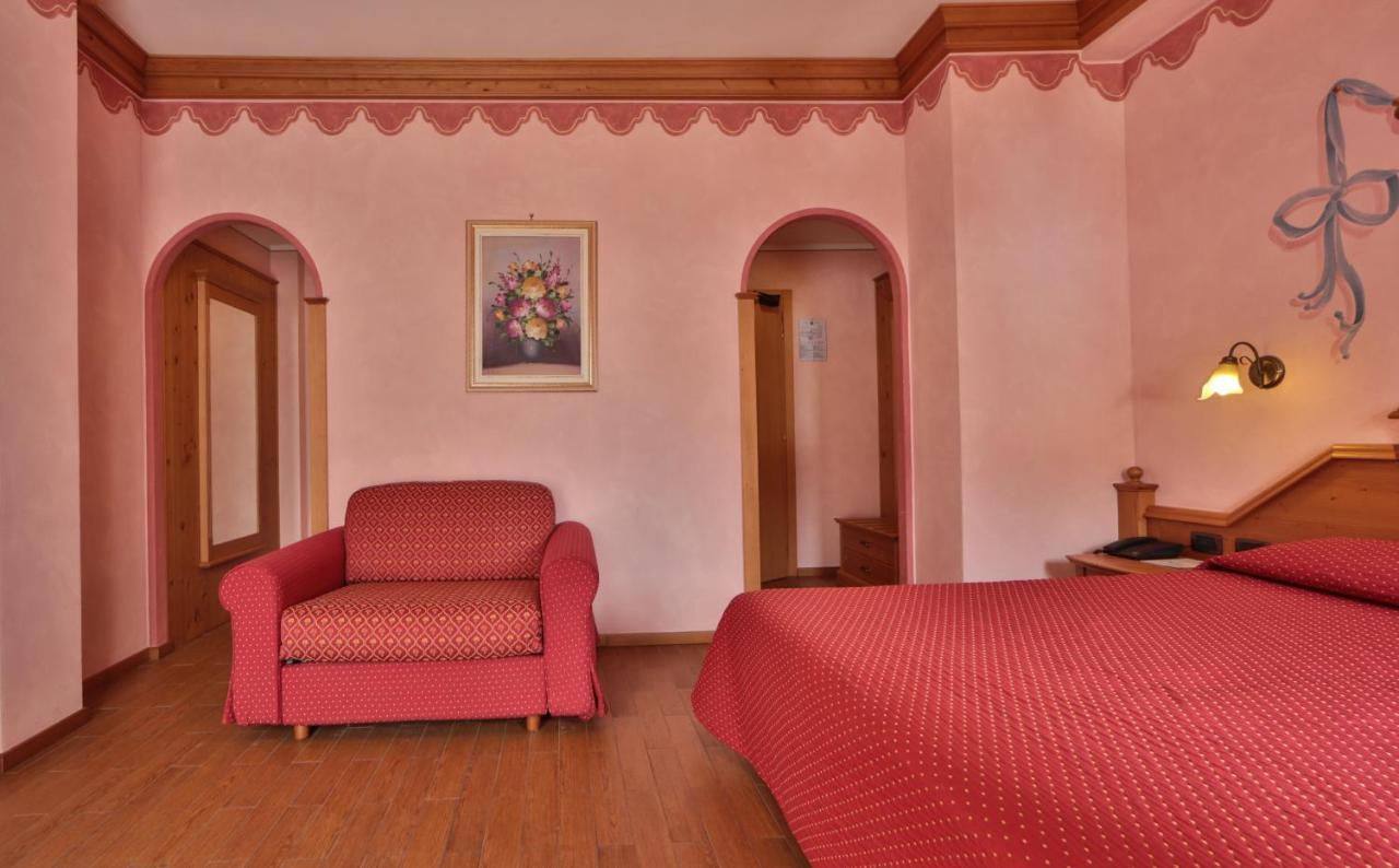 Hotel Fai Fai della Paganella Bagian luar foto