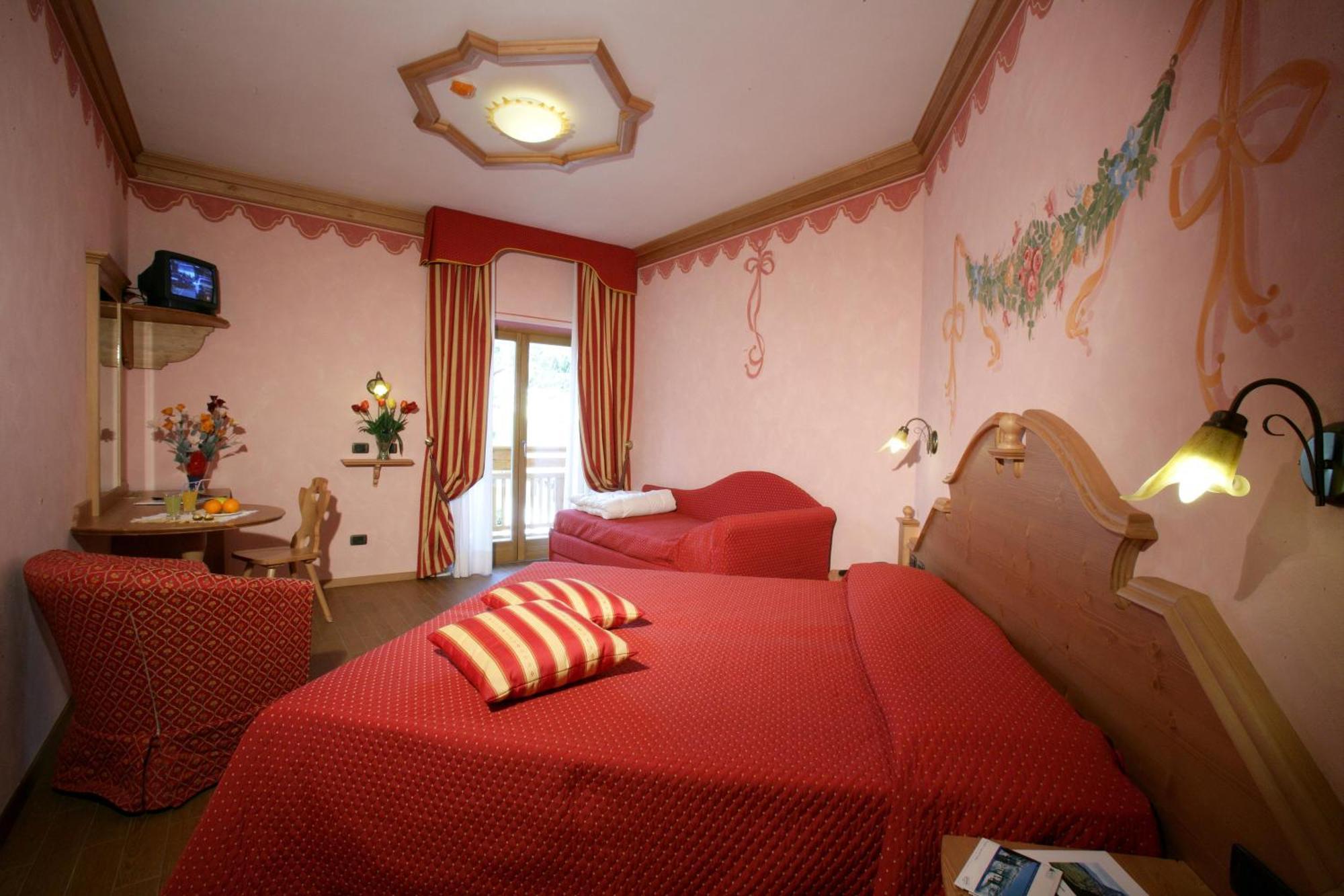 Hotel Fai Fai della Paganella Bagian luar foto