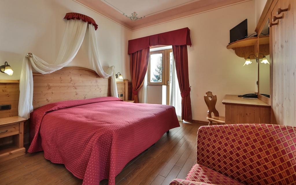 Hotel Fai Fai della Paganella Bagian luar foto