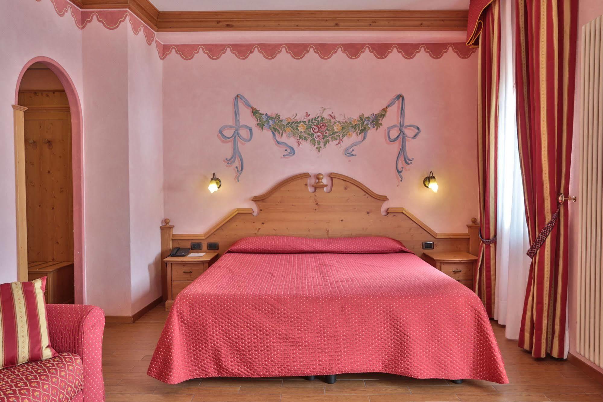 Hotel Fai Fai della Paganella Bagian luar foto